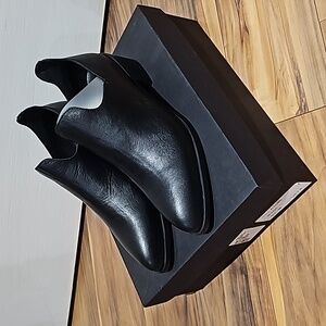 Pure Navy Black Size 7.5 Booties New in Box